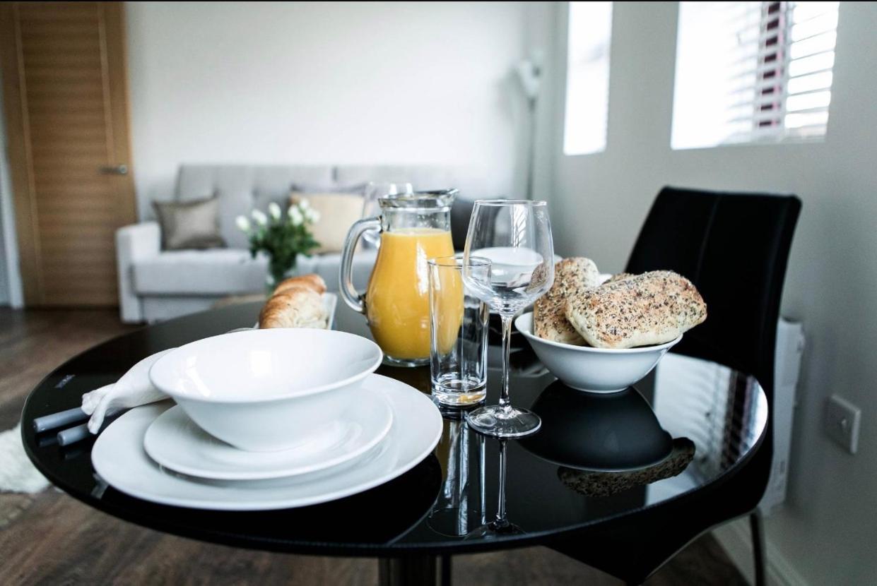 City Apartments By Elegance Living Peterborough Esterno foto